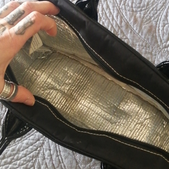 🧡2/$25🧡 Lunch tote - Picture 2 of 2